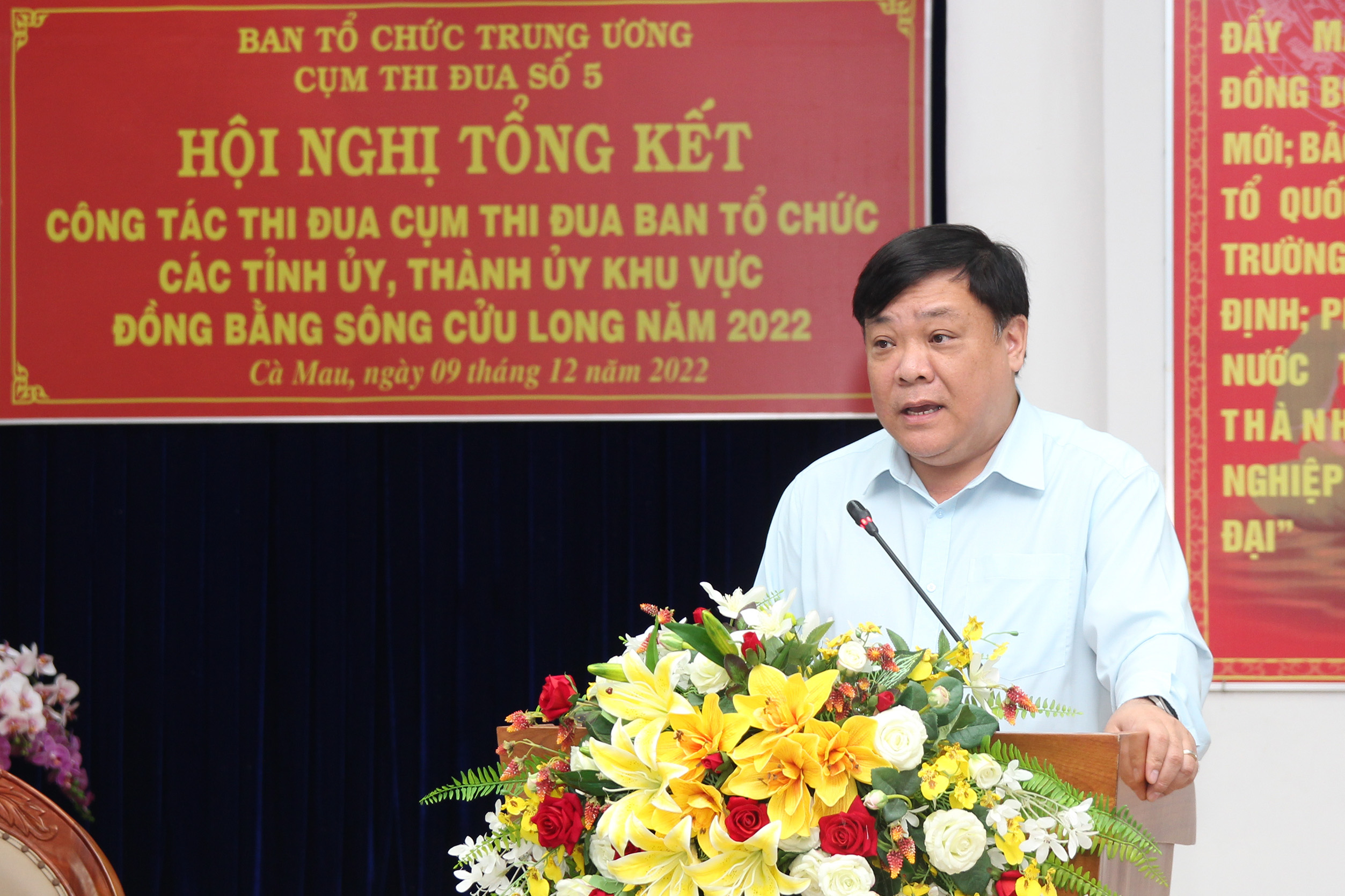 Đồng chí Phạm Thành Ngại – Phó bí Thư Thường trực Tỉnh ủy Cà Mau phát biểu tại Hội nghị (Ảnh H.Hào).